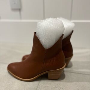 NEW Poppy Barley Women's Brown Leather 2.5 Ankle Bootie